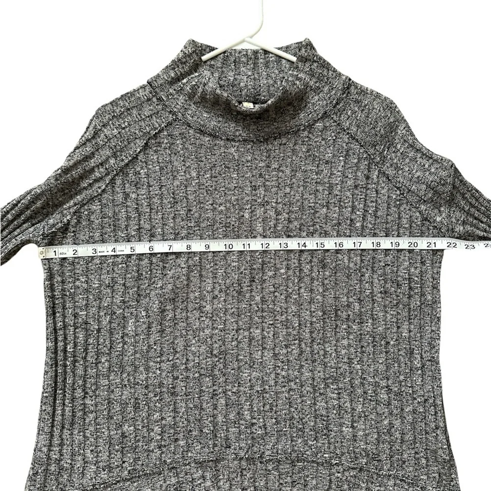 Free People Clarissa Mock Neck Ribbed Sweater Gray size Small - Picture 6 of 6